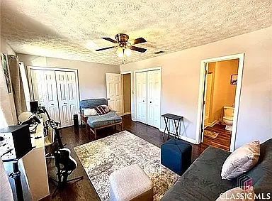 250 Cleveland Rd #147 — Photo 4
