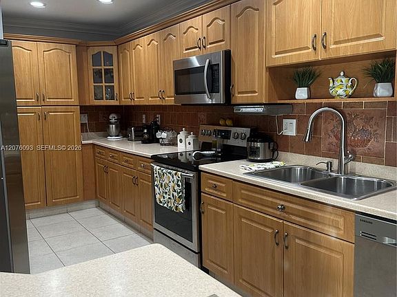4th image of 5505 W 14th Ln
