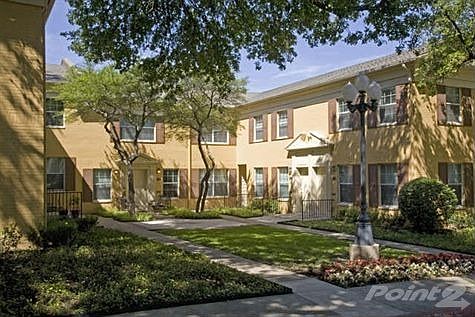 1st image of 4745B Bradford Dr