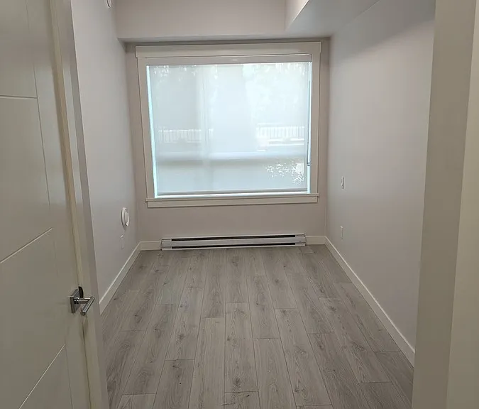 33996 Pine St #100 — Photo 4