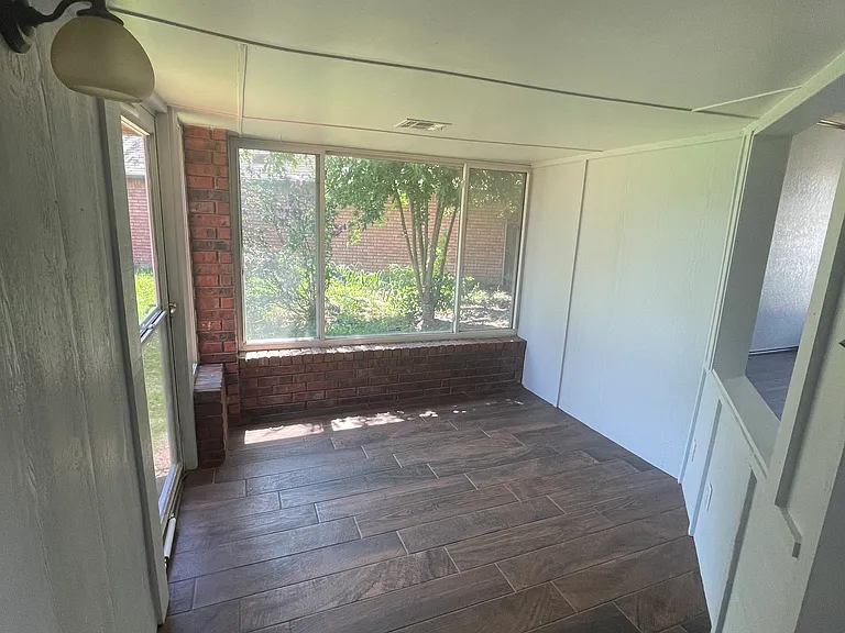 1700 SW 21st St — Photo 15