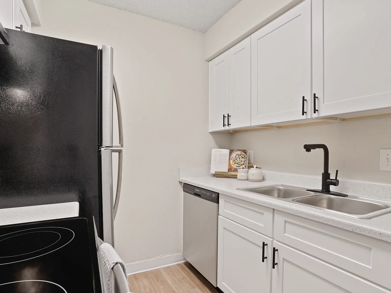 Proximity Apartment Homes — Photo 3