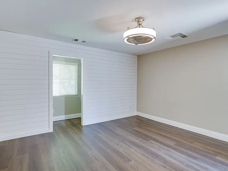 1088 Snow Roof Ave — Photo 38