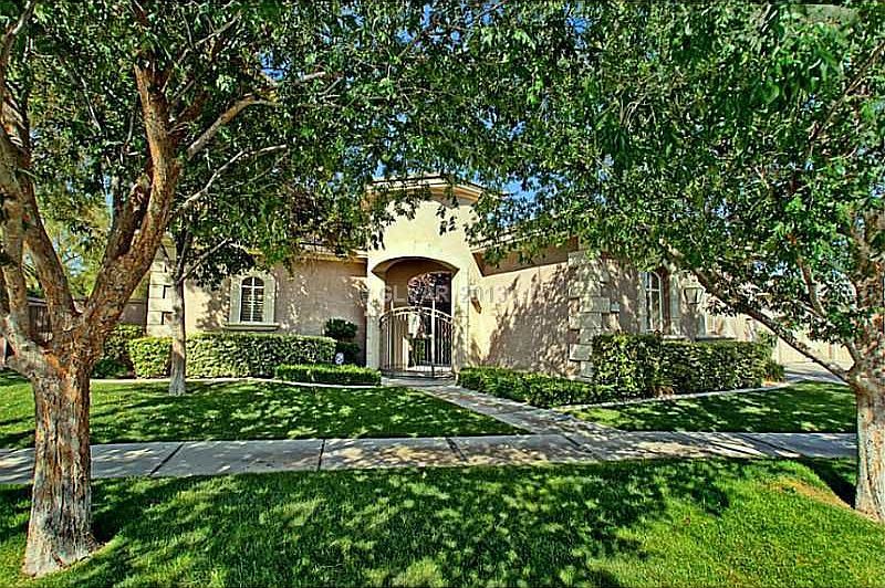 1st image of 704 Charbonne Pl