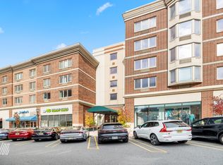 1304 City Pl, Edgewater, NJ 07020