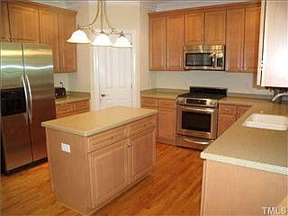2nd image of 612 Continental Dr