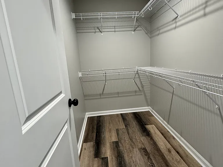 7049 Caravan Dr — Photo 9