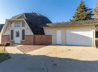 28 S Allen Ave, North Platte, NE 69101