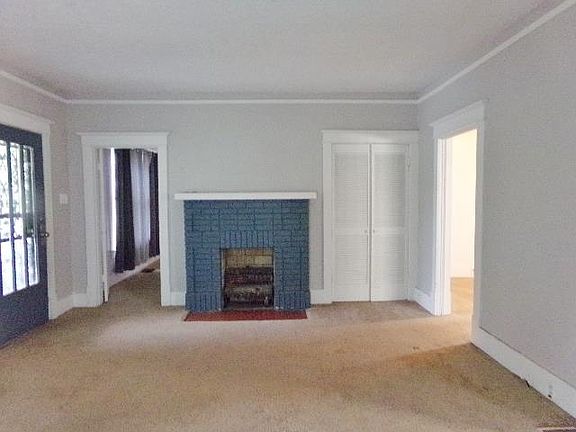 2nd image of 406 Saint John Ave