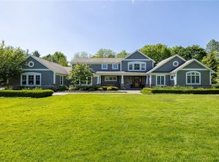 36 Whitestone Ln, Rochester, NY 14618