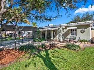5296 NE 1st Ave, Oakland Park, FL 33334