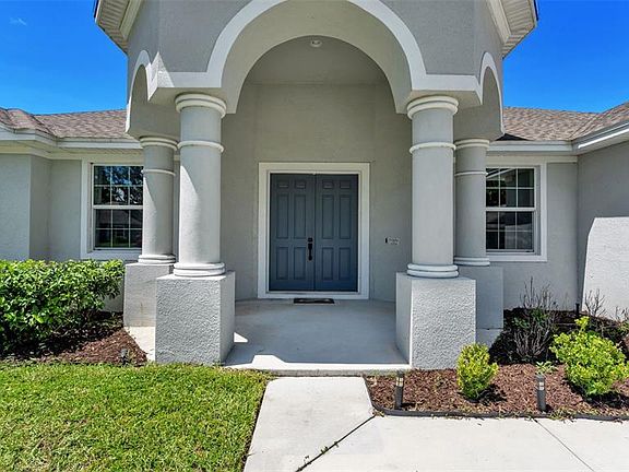 3rd image of 283 Cove At Eagle Lake Cir