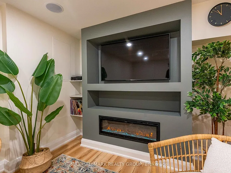 820 Grenon Ave — Photo 28