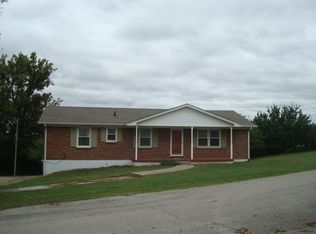 200 Ashwood Dr, Columbia, TN 38401