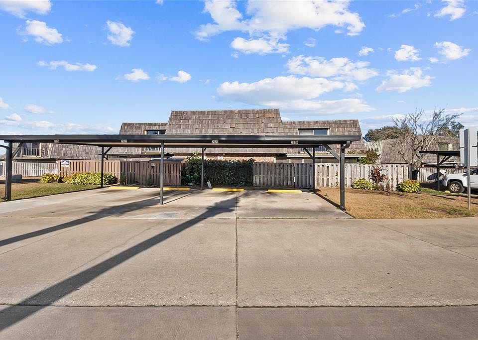1st image of 2920 PECAN AVENUE