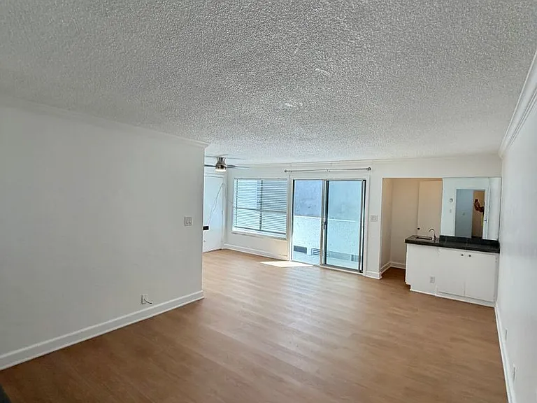 332 Culver Boulevard 363 Pershing — Photo 53