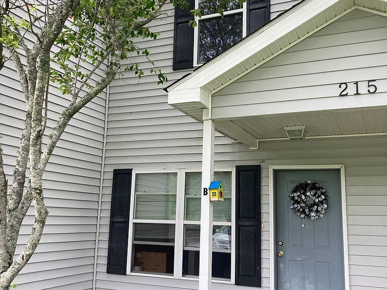 215 Courtney Taylor Ln — Photo 1