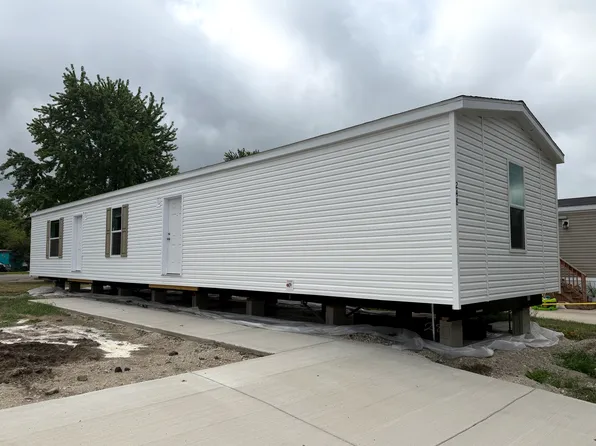 248 Browning #59, South Lyon, MI 48178