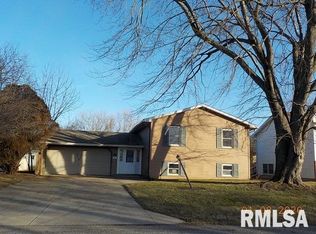1033 N Beech St, Princeton, IL 61356