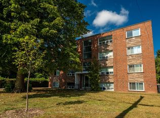 2161 Ghent Ave #4, Burlington, ON L7R 1Y6