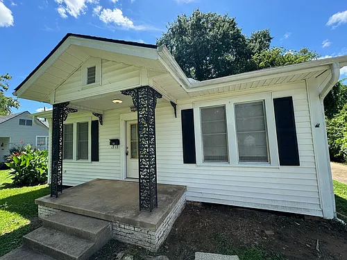 3516 Alexander Ave Photo 1