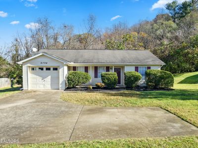 2704 Alice Bell Rd, Knoxville, TN, 37917