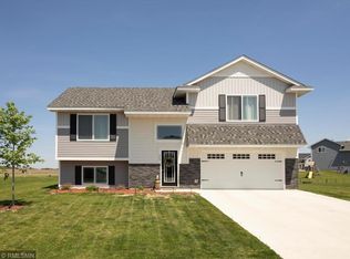 333 Terning Way, Howard Lake, MN 55349