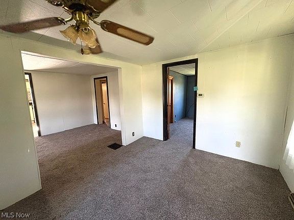 3rd image of 2047 Wilson Ave NE
