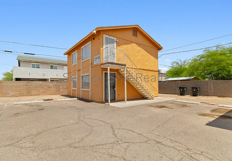 2510 E Pueblo Ave #3 — Photo 2
