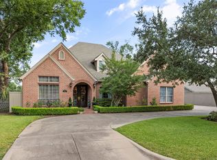 6909 Bal Lake Dr, Fort Worth, TX 76116