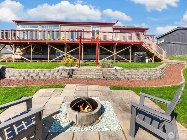 5511 Hillvue Road, Blaine, WA 98230
