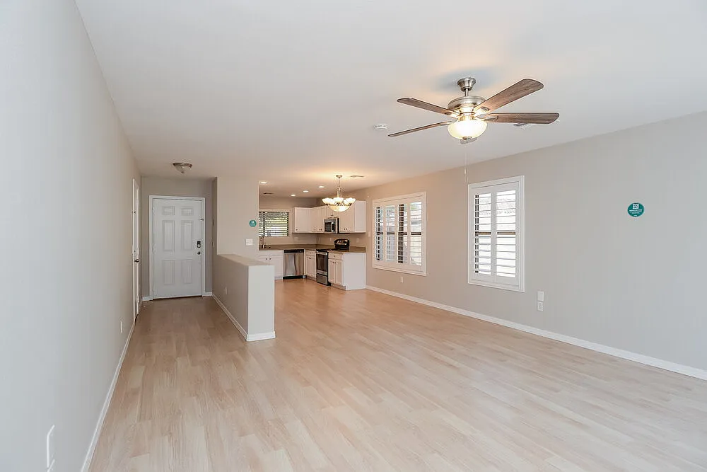 3 bed, 2.0 bath, 1188 sqft, $1,855 — Photo 3