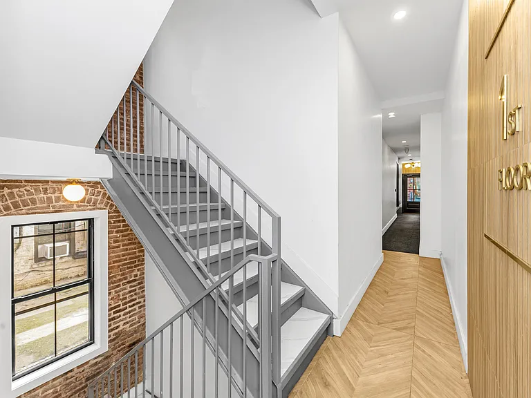 356 W 48th St #A — Photo 13