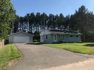 105 Highview Dr, Iron River, MI 49935