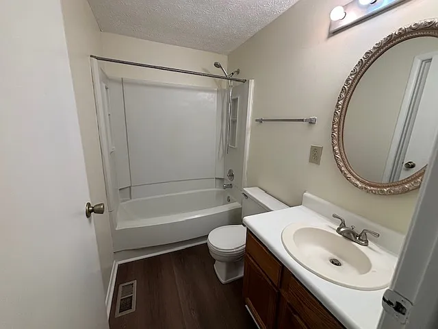1400 Springleaf Cir SE — Photo 23