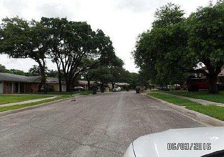 2nd image of 3727 Newrock Dr