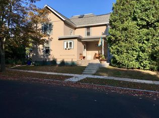 515 N 4th St, Manitowoc, WI 54220