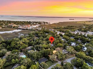 521 Pelzer Dr, Mount Pleasant, SC 29464