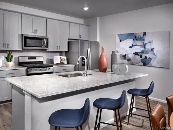 752 N Roam Street, Aurora, CO 80018