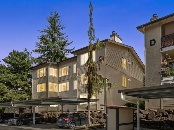 706 136th Pl NE, Bellevue, WA 98005
