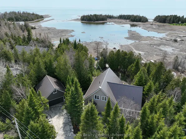 55 Devils Gln, Northern Bruce Peninsula, ON N0H 2T0