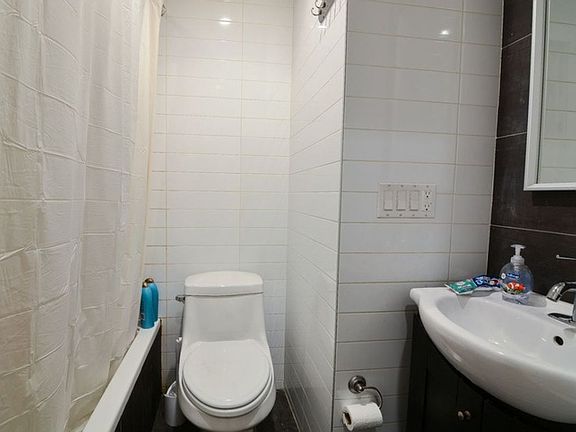 5th image of 778 Lincoln Pl #2K