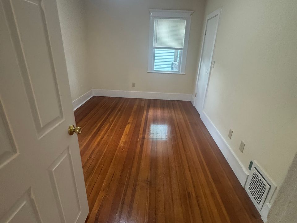 1st image of 164 Billings Rd #2
