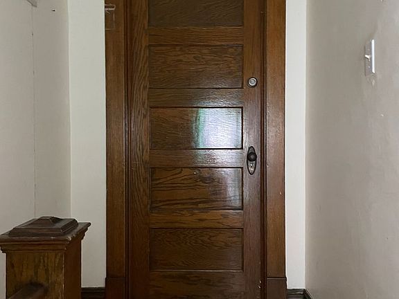 3rd image of 188 Claremont Ave