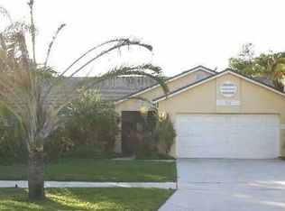 28 Cedar Cir, Boynton Beach, FL 33436