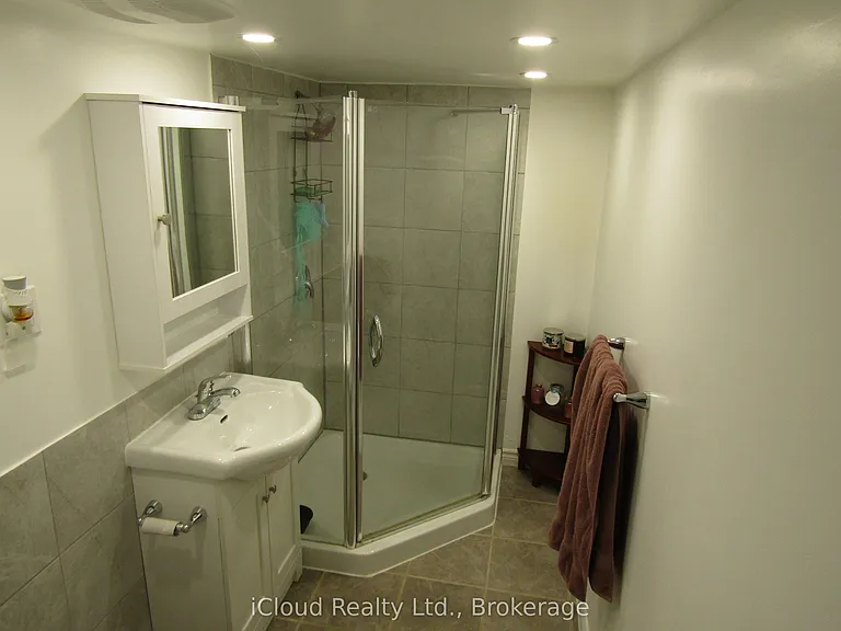 170 Troiless St — Photo 14