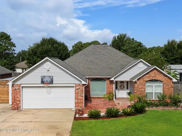 3417 N 11th St, Ocean Springs, MS 39564