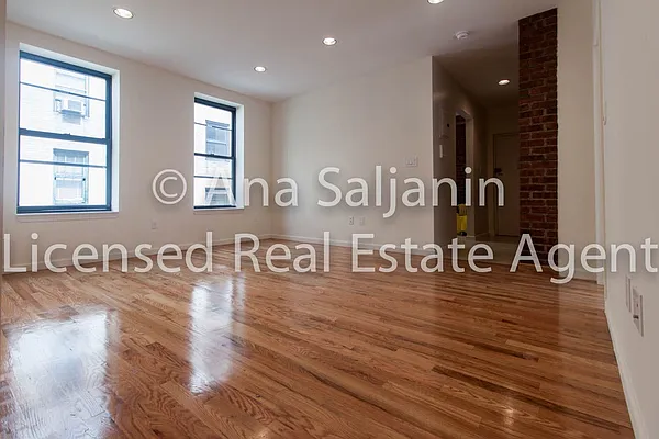 Rented by Citi Zone Realty | media 7