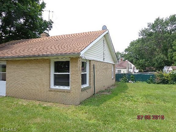 2nd image of 1100 Virginia Ave