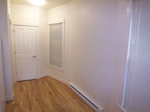 3rd image of 1714 NW Couch St APT 6